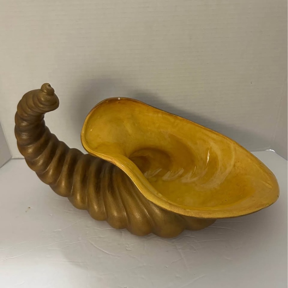 Gold and Yellow Cornucopia Vase
